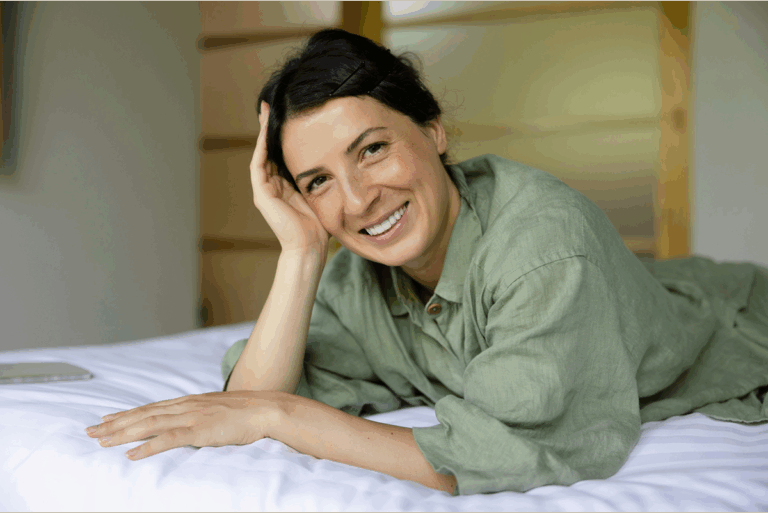 The Rise of Tech-Supported Natural Health Solutions for Midlife Women