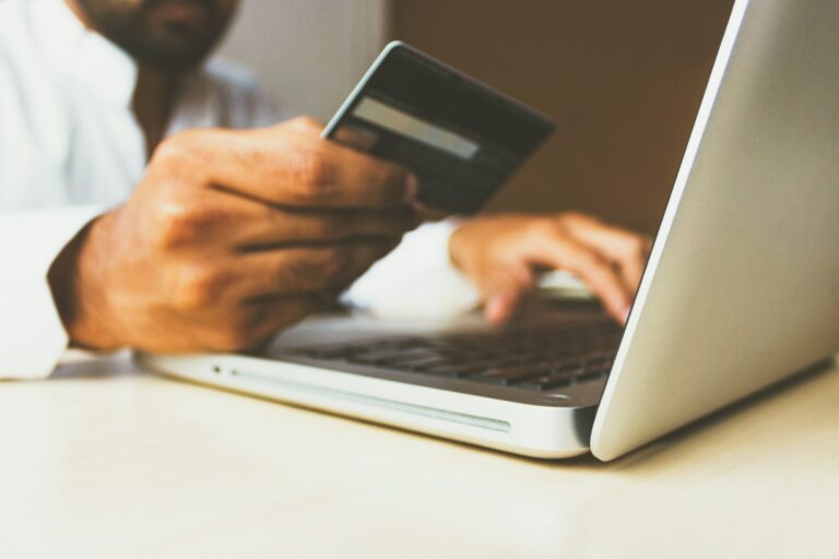 Tips for Encouraging Your Customers to Use Online Payments